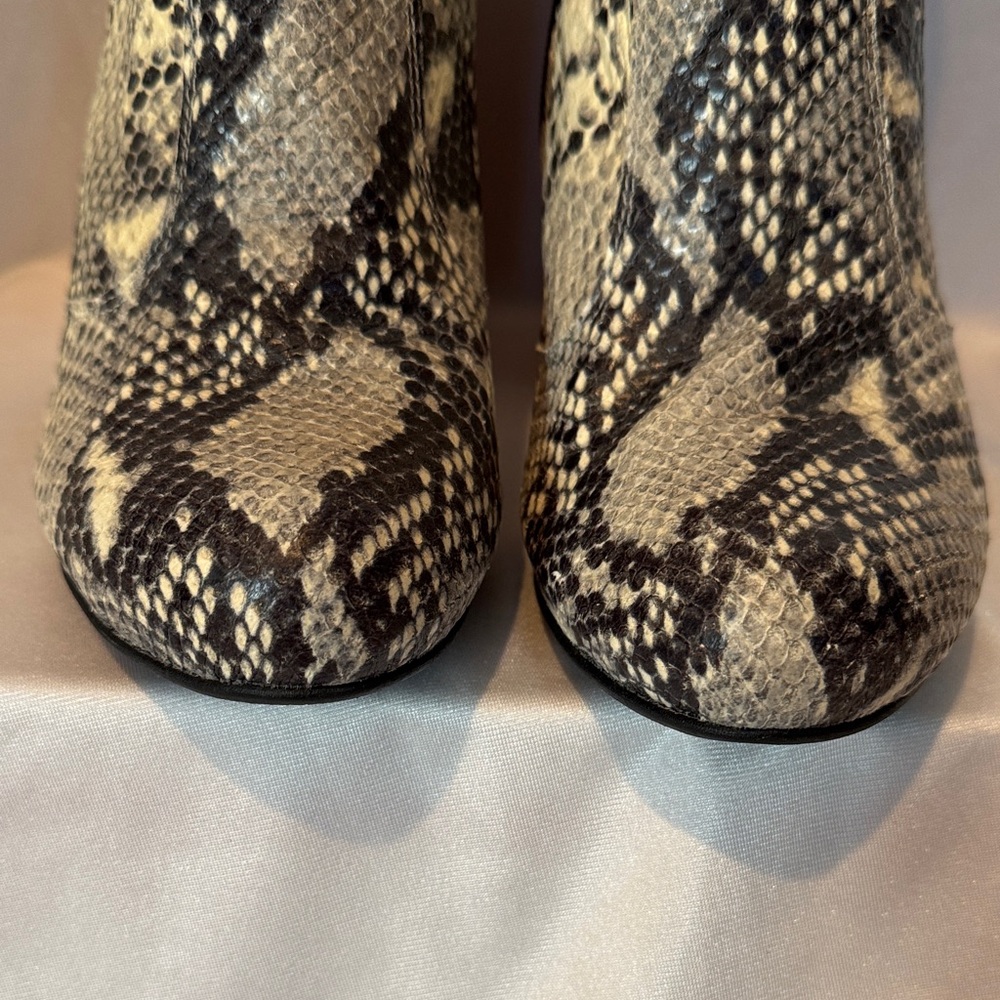 Shellys London Snakeskin Block Heeled Boots with Orange Accents Size 8.5 - Picture 5 of 14